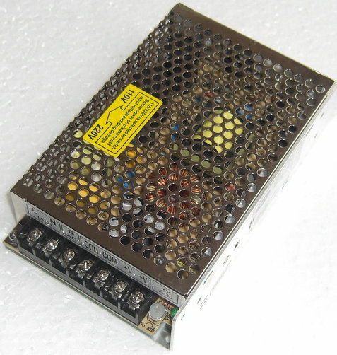 DC12V 10A集中供电电源带3C认证 DC12V 10A集中供电电源带3C认证