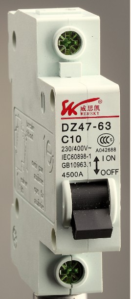 空气开关 DZ47
