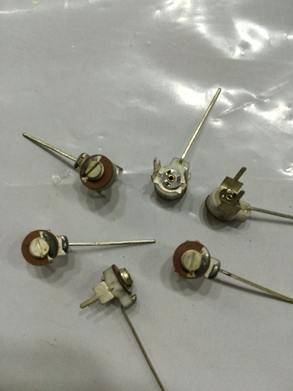 瓷介可变电容 2/7P