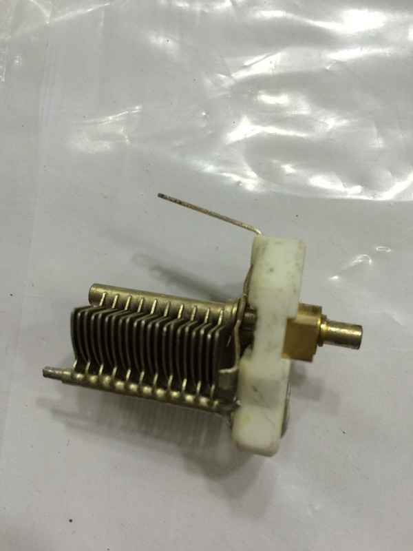 瓷介CCW3可变电容 47P