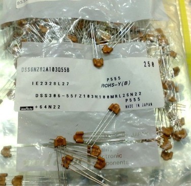 村田三脚滤波电容DSS6NZ82A103Q55B DSS6NZ82A103Q55B