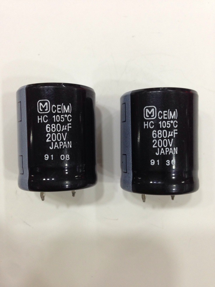 200V680UF   25MM*30MM 200V680UF