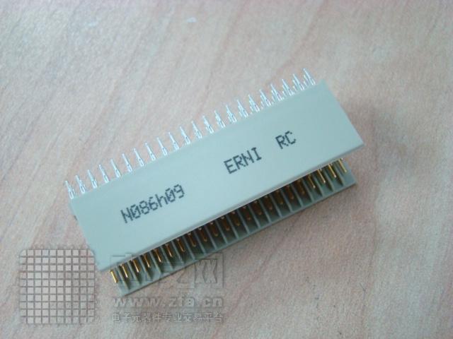ERNI连接器 914796