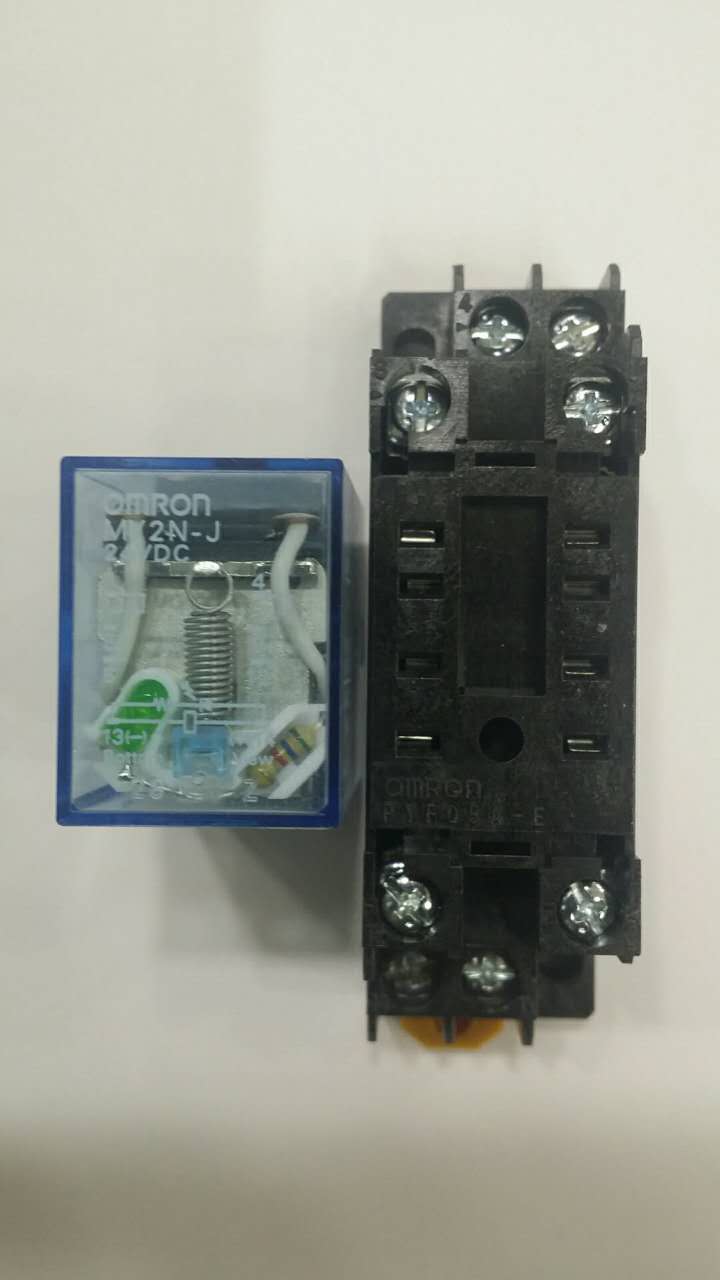 > 中间继电器